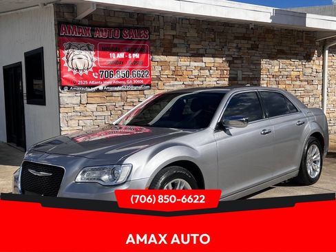 Used 2016 Chrysler 300 C image 1