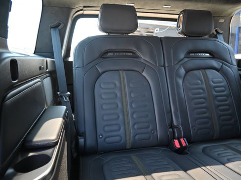 Used 2023 Rivian R1S Adventure AWD/4WD image 39