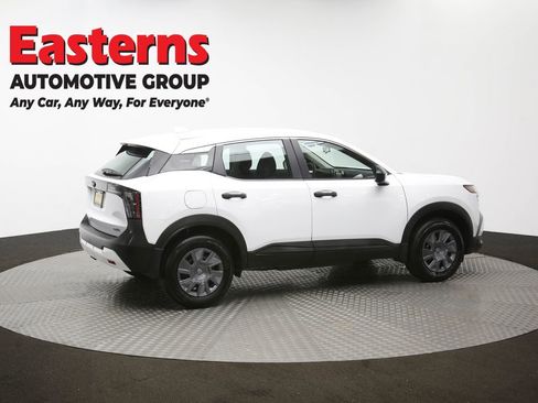 Used 2025 Nissan Kicks S image 42