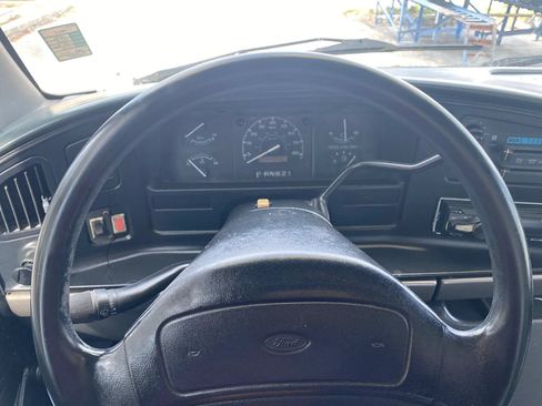 Used 1996 Ford E-350 and Econoline 350 RWD image 21
