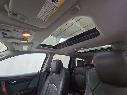Used 2014 Chevrolet Traverse LTZ AWD/4WD image 26