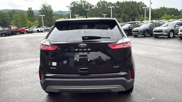 Used 2024 Ford Edge SEL AWD/4WD image 8