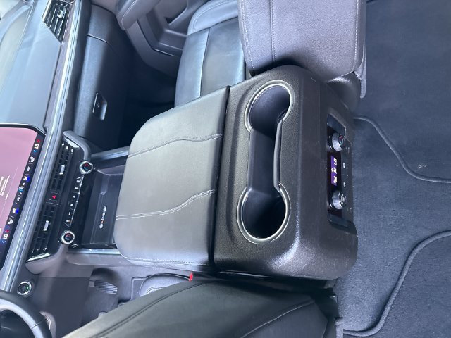 Certified 2025 Chevrolet Suburban Z71 AWD/4WD image 27