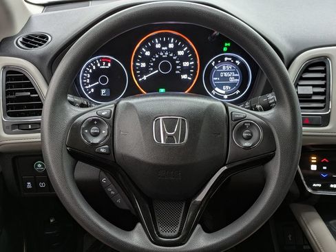 Used 2018 Honda HR-V EX image 25