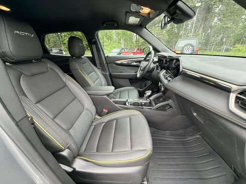 Used 2025 Chevrolet TrailBlazer ACTIV w/ Convenience Package AWD/4WD image 19