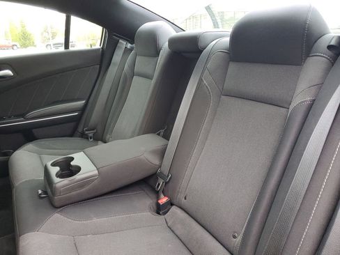 Used 2015 Dodge Charger SXT RWD image 29