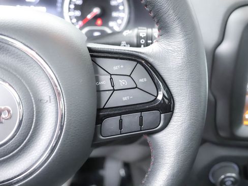 Used 2022 Jeep Renegade Trailhawk w/ Sun/Sound Group image 20