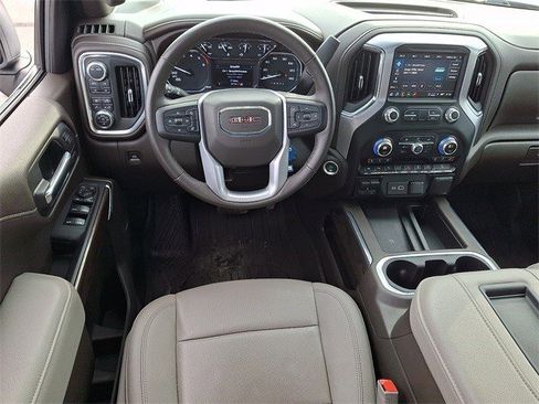 Certified 2022 GMC Sierra 1500 SLT w/ SLT Premium Plus Package image 12