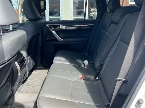 Used 2023 Lexus GX 460 Premium w/ Premium Package AWD/4WD image 18