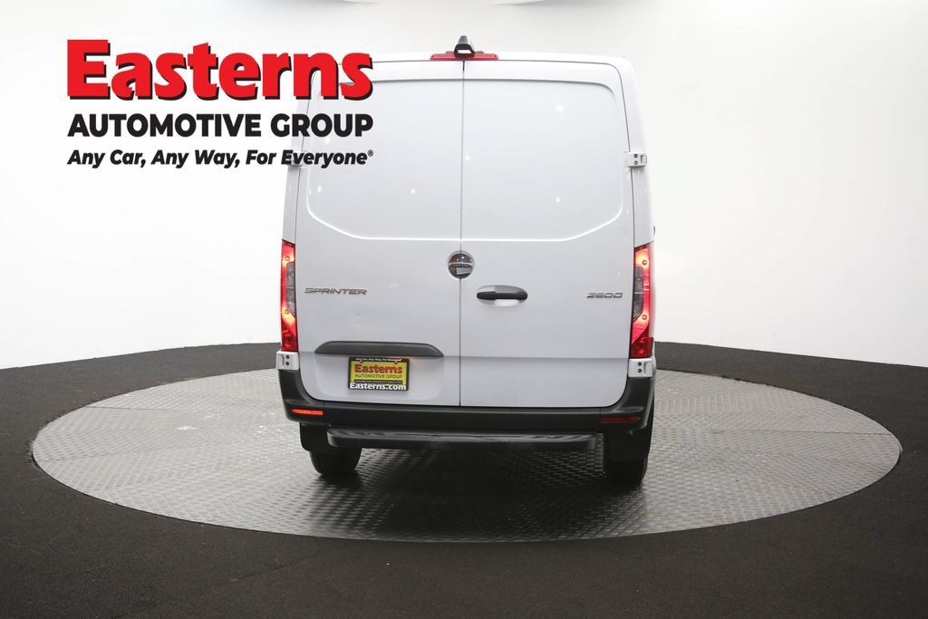 Used 2019 Freightliner Sprinter 2500 RWD image 35