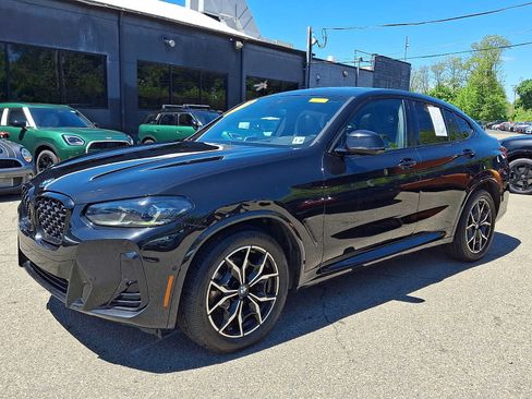 Used 2023 BMW X4 xDrive30i w/ M Sport Package AWD/4WD image 3
