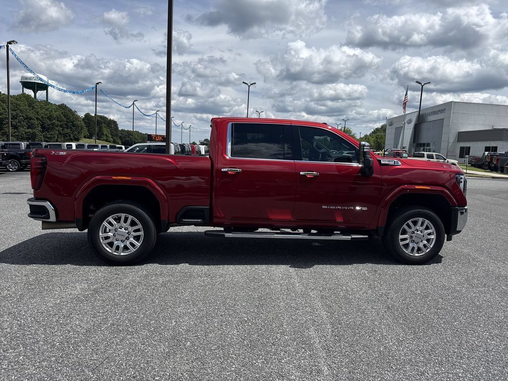 Used 2024 GMC Sierra 2500 SLT w/ SLT Premium Package AWD/4WD image 8