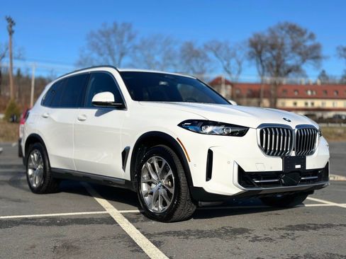 Certified 2026 BMW X5 xDrive40i w/ Parking Assistance Package image 9