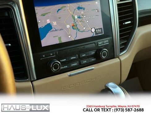 Used 2017 Porsche Macan S image 33