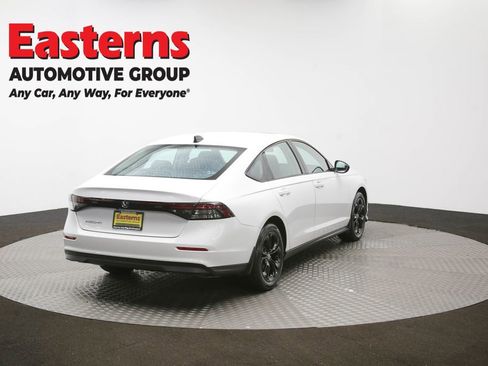 Used 2025 Honda Accord SE image 39