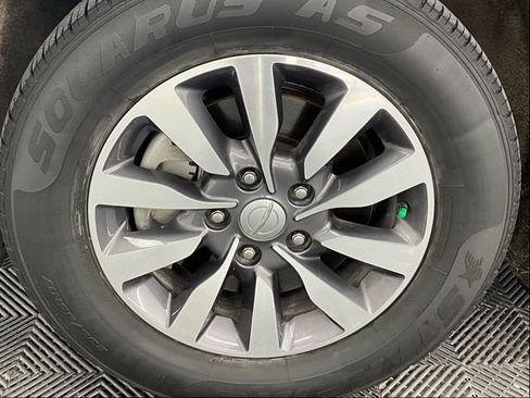 Used 2020 Chrysler Pacifica Touring-L Plus image 31