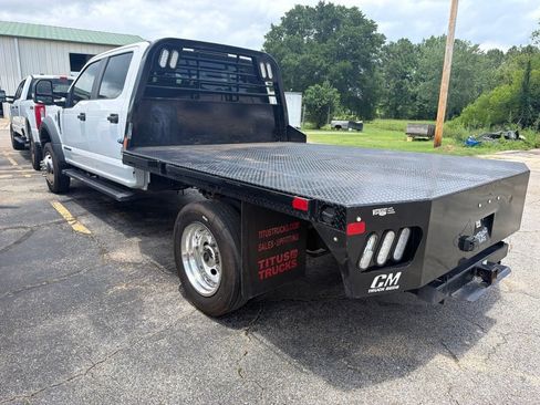 Used 2019 Ford F450 XL w/ Power Equipment Group AWD/4WD image 2