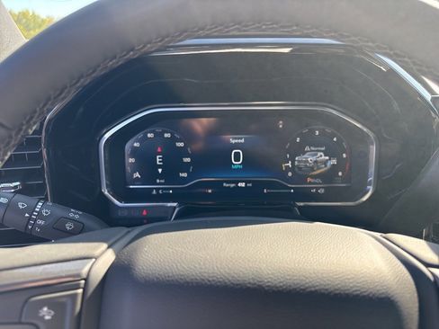 New 2025 Chevrolet Silverado 2500 ZR2 w/ Technology Package image 21