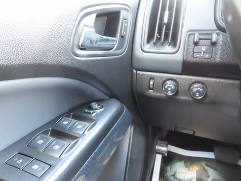 Used 2018 Chevrolet Colorado Z71 image 32