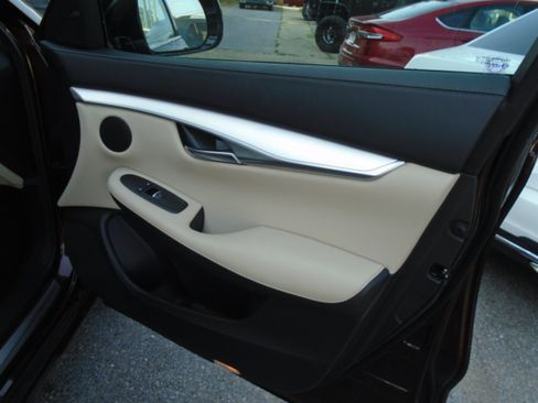 Used 2020 INFINITI QX50 Essential w/ Convenience Package image 11