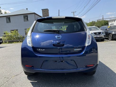 Used 2017 Nissan Leaf SV image 6