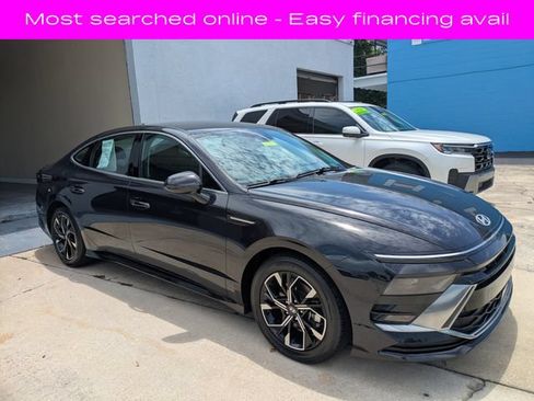 Used 2024 Hyundai Sonata SEL FWD image 2