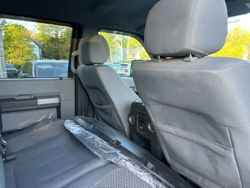 Used 2016 Ford F250 XLT w/ XLT Premium Package AWD/4WD image 12