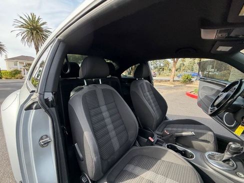Used 2012 Volkswagen Beetle 2.0T FWD image 25