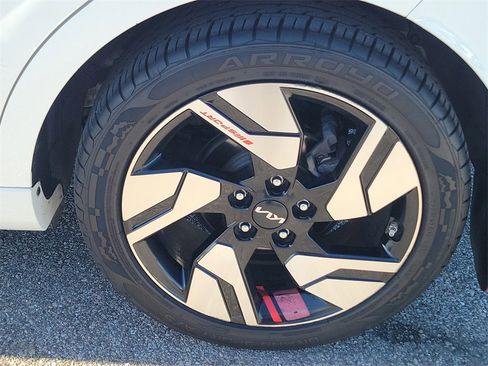 Used 2023 Kia Soul GT-Line w/ GT-Line Technology Package image 11