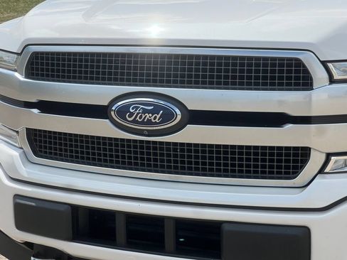 Used 2019 Ford F150 Platinum w/ Equipment Group 701A Luxury AWD/4WD image 44