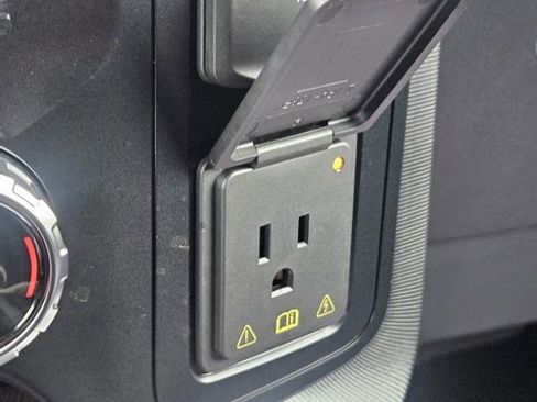 Certified 2023 Ford F150 Platinum w/ Equipment Group 701A High image 20