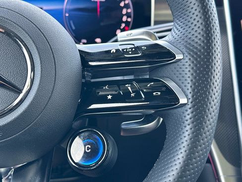 Used 2025 Mercedes-Benz GLC 63 AMG S image 32