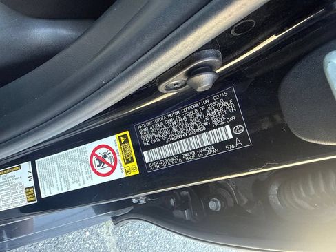 Used 2015 Lexus CT 200h w/ Navigation Package FWD image 34