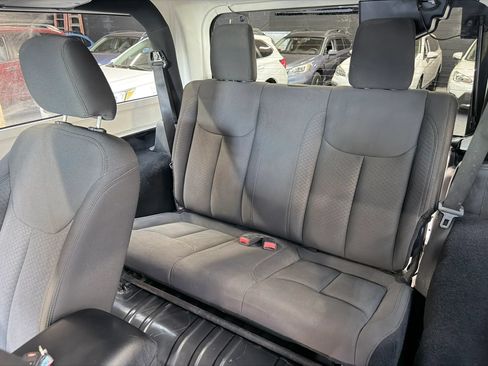 Used 2018 Jeep Wrangler Sport w/ Quick Order Package 23W AWD/4WD image 17