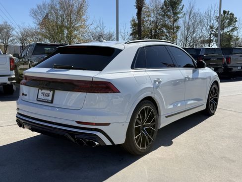 Used 2023 Audi SQ8 Prestige w/ Prestige Package image 5
