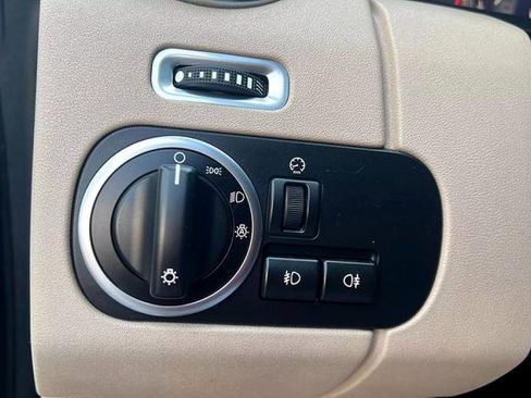 Used 2016 Land Rover LR4 HSE image 19