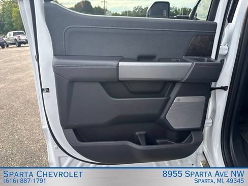 Used 2024 Ford F350 Lariat w/ Lariat Ultimate Package AWD/4WD image 41