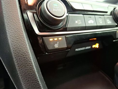 Used 2020 Honda Civic EX image 19
