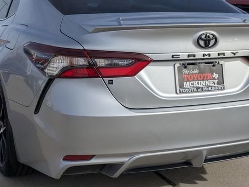 Used 2023 Toyota Camry SE image 9