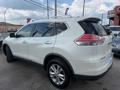 Used 2016 Nissan Rogue SV w/ SV Premium Package image 6