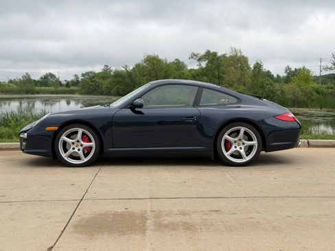 Used 2011 Porsche 911 Carrera 4S AWD/4WD image 4