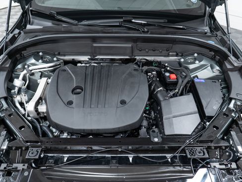 New 2026 Volvo XC60 B5 Plus w/ Climate Package image 9