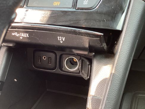Used 2020 Buick Encore Preferred image 25