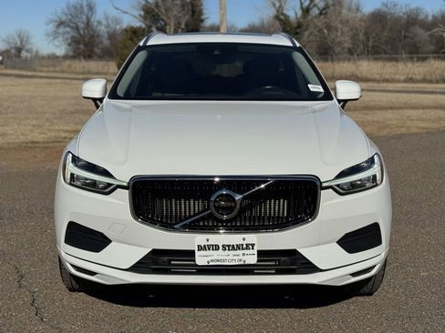 Used 2020 Volvo XC60 T5 Momentum w/ Protection Package image 2