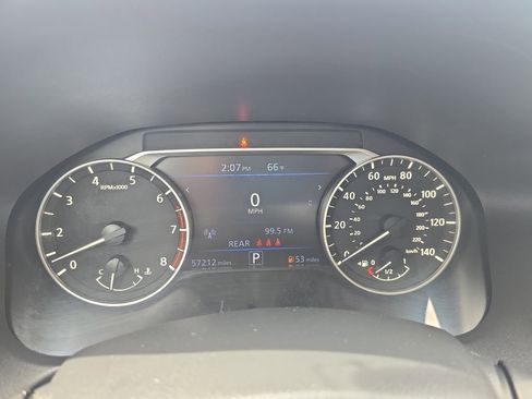 Used 2024 Nissan Altima 2.5 SV FWD image 14