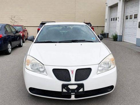 Used 2007 Pontiac G6 GT w/ Premium Package FWD image 12