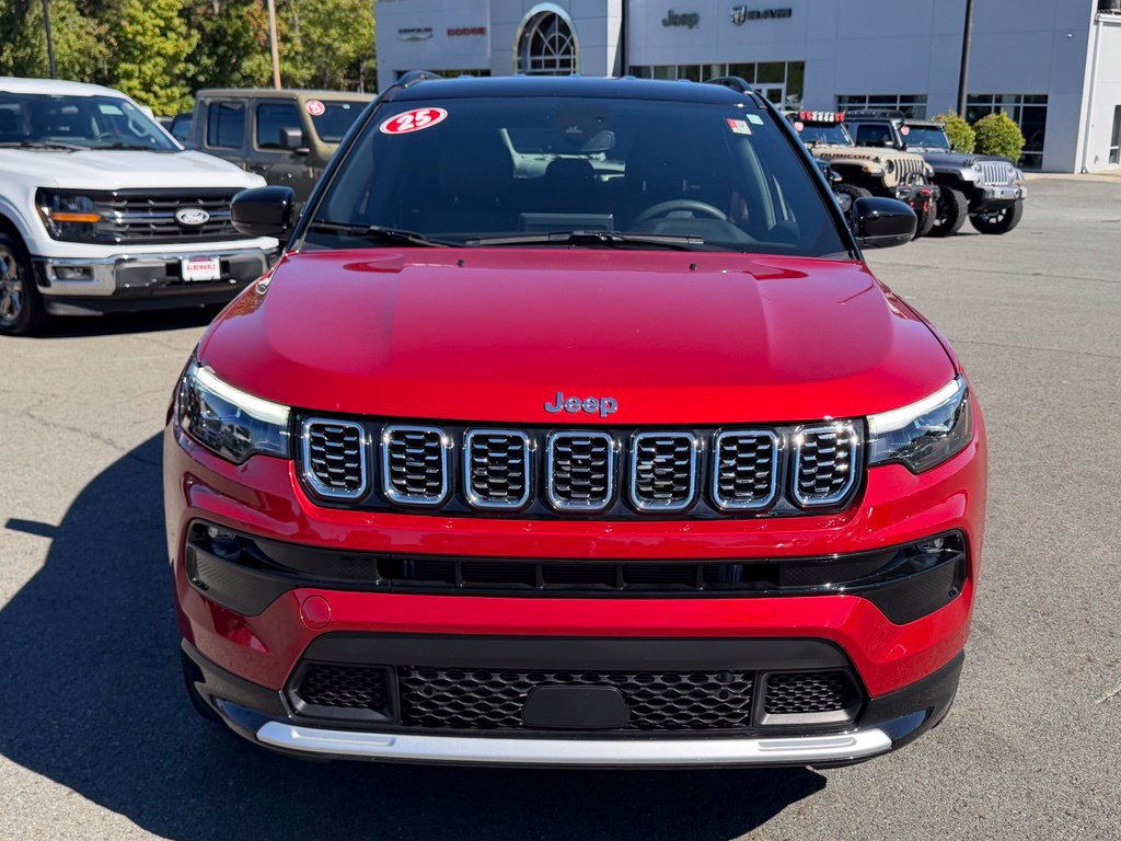 Used 2025 Jeep Compass Limited w/ Elite Group AWD/4WD image 10