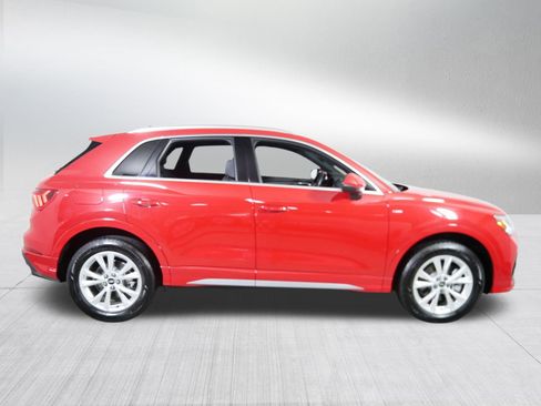 Used 2024 Audi Q3 2.0T Premium image 8