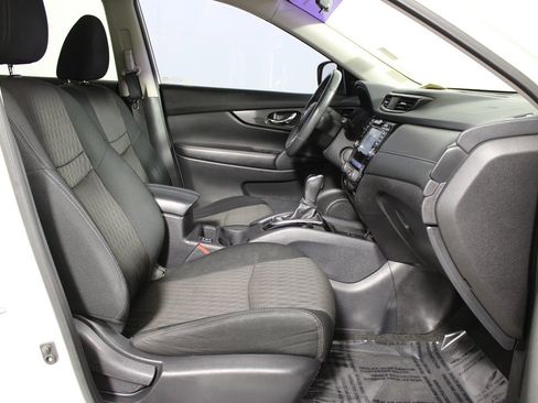 Used 2017 Nissan Rogue SV w/ HEV Premium Package FWD image 11