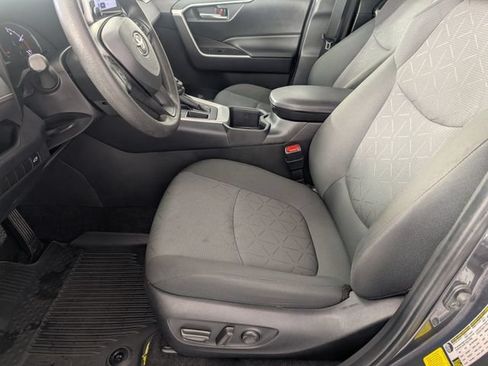 Used 2024 Toyota RAV4 XLE w/ Convenience Package FWD image 13